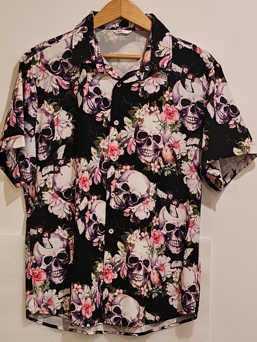Men's Black Floral Skull Print Short-Sleeve Shirt Size M